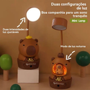 Luminária de Mesa Capivara Infantil - Apontador+Luz Noturna, Bateria 8h, Cores Suaves, Carregamento USB
