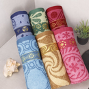 Kit Toalhas de Banho Estampada Grande 140x70cm Felpuda Macia Alta Qualidade Bordada Sortida