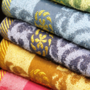 Kit Toalhas de Banho Estampada Grande 140x70cm Felpuda Macia Alta Qualidade Bordada Sortida